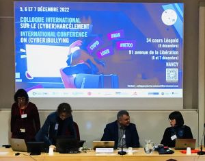 COLLOQUE INTERNATIONAL SUR LE (CYBER)HARCÈLEMENT- INTERNATIONAL CONFERENCE ON (CYBER)BULLYING.