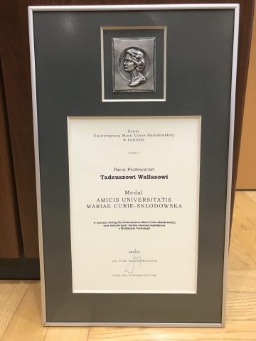 Medal dla prof. Wallasa